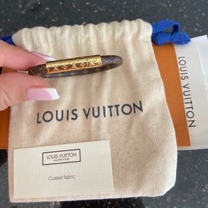 Louis Vuitton Bracelet Size 17